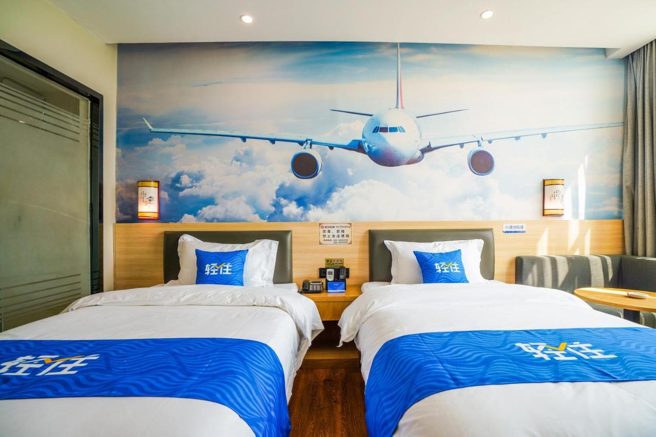 Felice Hotel-Guangzhou Baiyun International Airport Renhe Metro Station Branch กวางโจว ภายนอก รูปภาพ